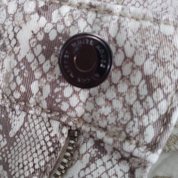 White House Black Market Faux Snakeskin Print High Rise Straight Leg Jeans 14 - Picture 3 of 9